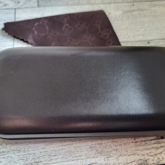 Banana Republic Eyeglass Case - Picture 4 of 4
